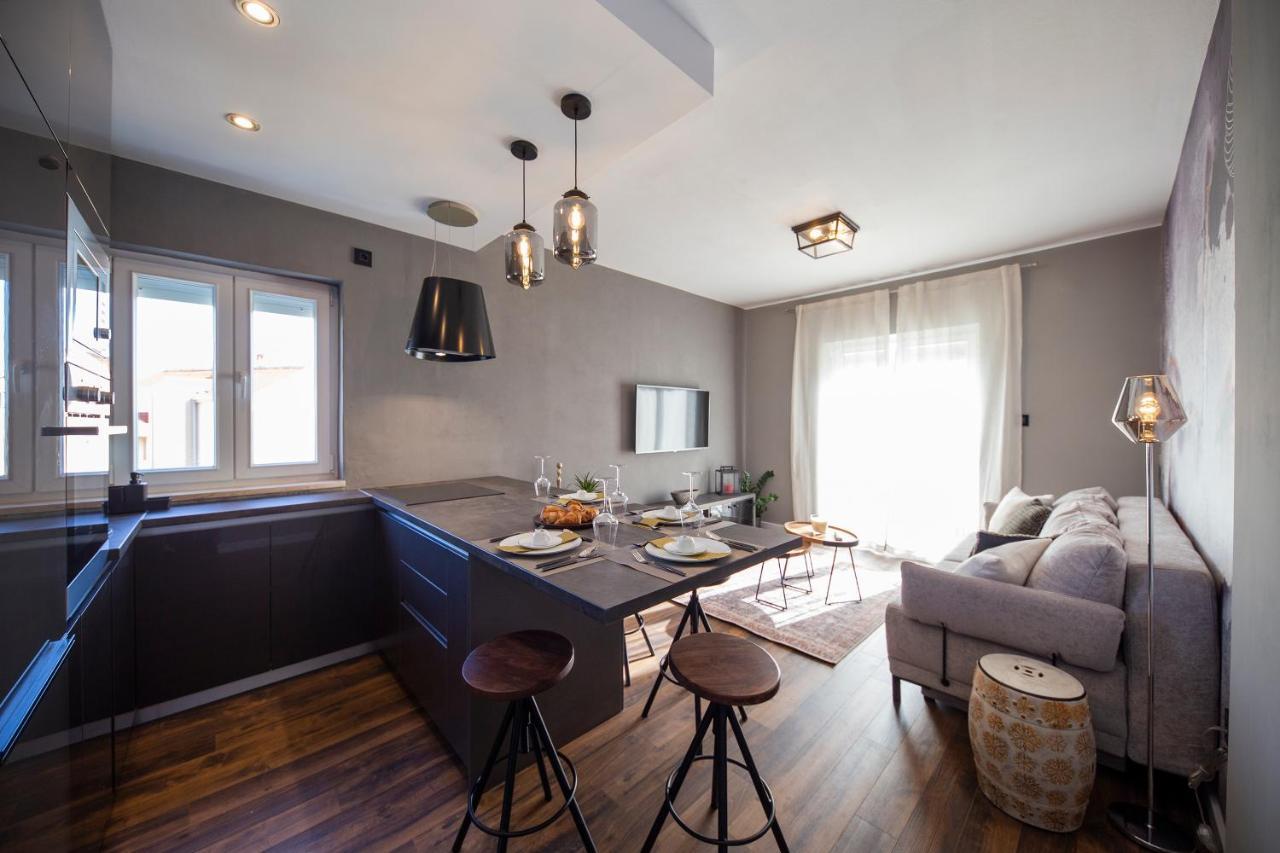 Apartment Dorotea'S Place ซาดาร์ ภายนอก รูปภาพ