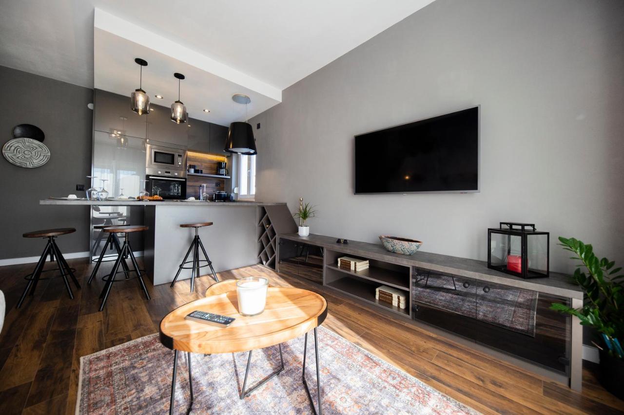 Apartment Dorotea'S Place ซาดาร์ ภายนอก รูปภาพ